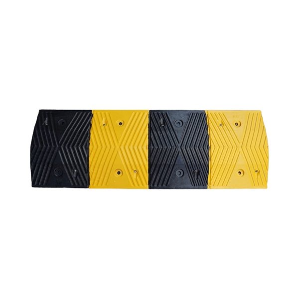ZKH/震坤行 人字纹橡胶减速带 SH-R03b 黑黄色 1000×340mm 高30mm 重约10kg 1块