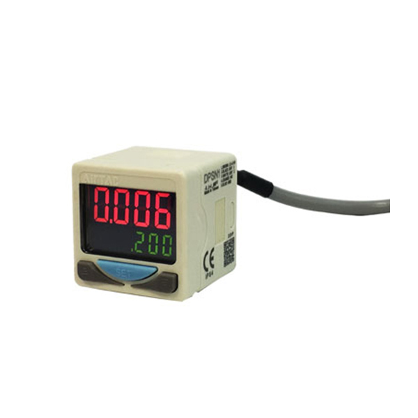 AIRTAC/亚德客 DPS系列电子式数显压力开关 DPSP1B-01020 压力范围-100~100kPa 接口Rc1/8 PNP 直接出线式 线长2m 1个